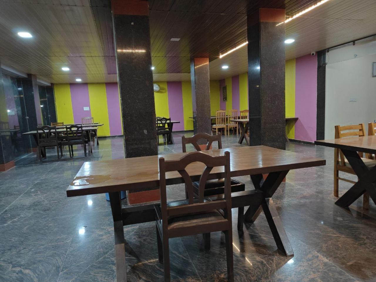 Hotel Shyam Sarover And Restaurant Ringas Exterior photo