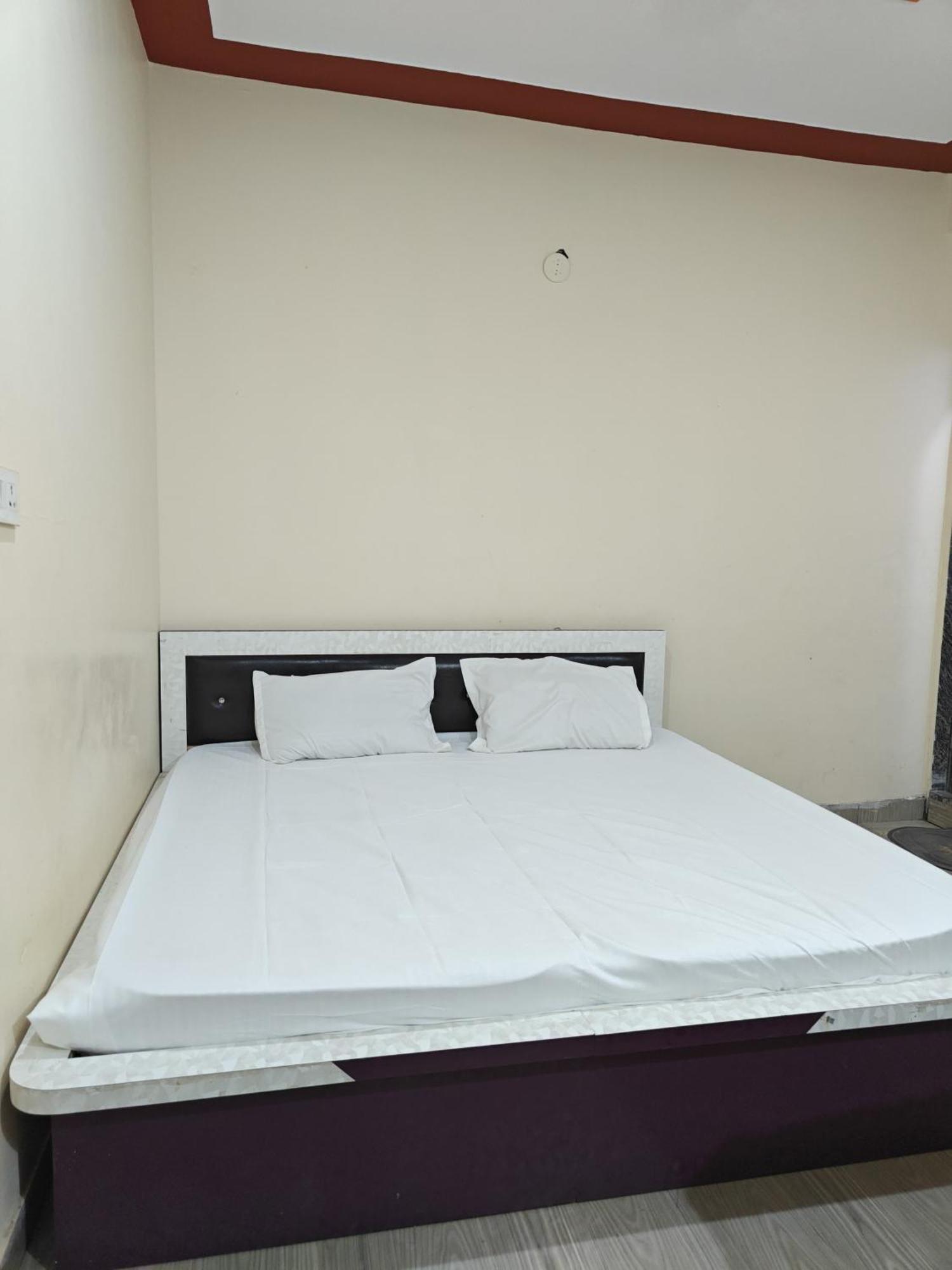 Hotel Shyam Sarover And Restaurant Ringas Exterior photo
